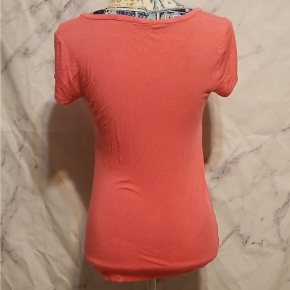 Tahari pink shortsleeve tee  - Picture 5 of 5